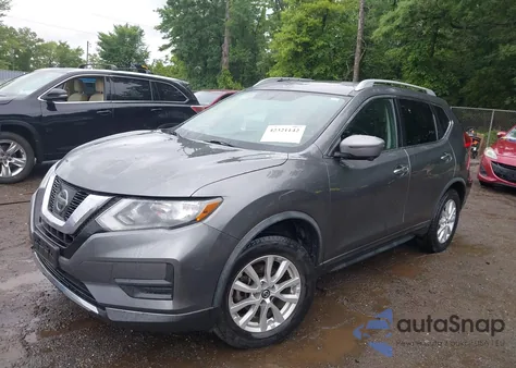 2017 Nissan Rogue Sv z USA, uszkodzony, nr VIN KNMAT2MV6HP619038